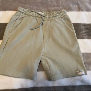 Zara Boy’s Light Green Shorts, size7-8, excellent condition